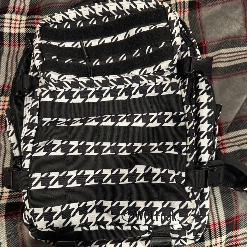 35l Wolfpak Backpack - image 1